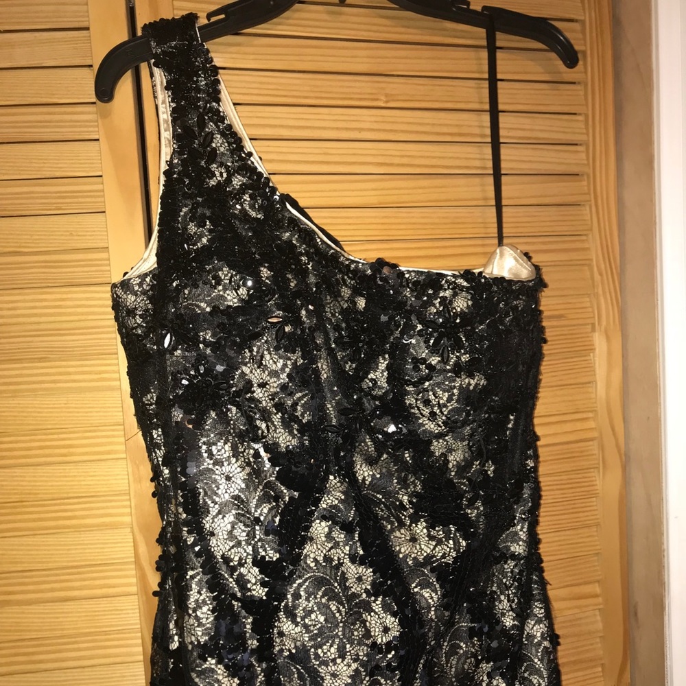 Prom dress - Picture 3 of 3